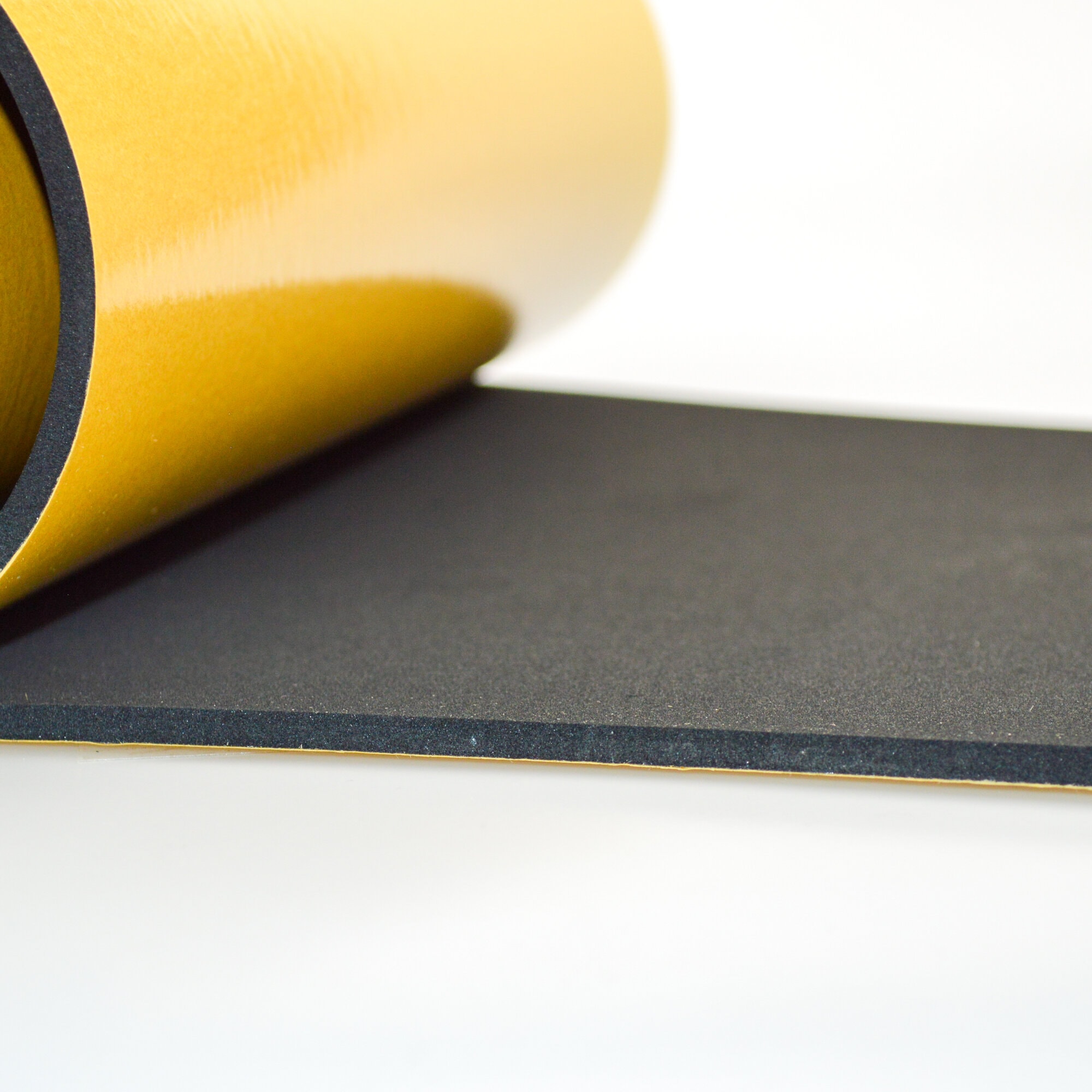EPDM Zellkautschuk Matte 10mm Stärke einseitig selbstklebend