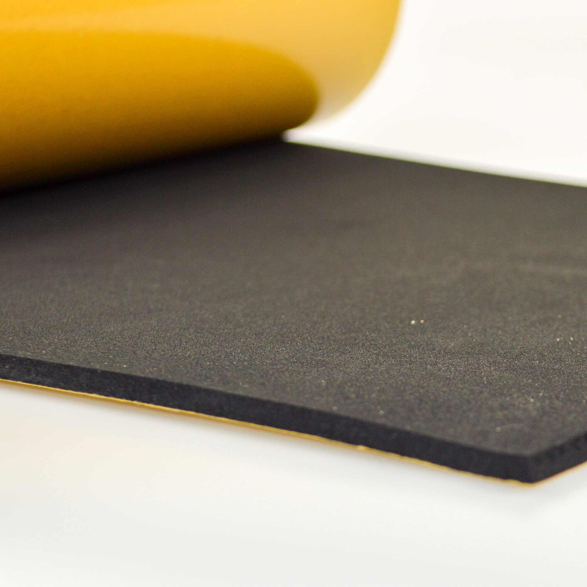 EPDM Zellkautschuk Matte 5mm Stärke einseitig selbstkleben5